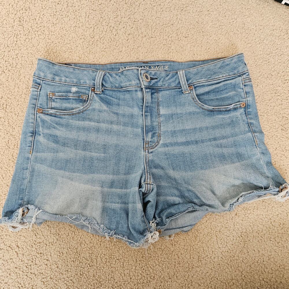 American Eagle AE Stretch Low-Rise Perfect Midi Short 16
